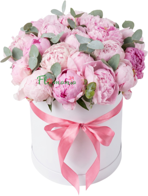 Шляпная коробка из розовых пионов и эвкалипта «Пудровый рассвет»